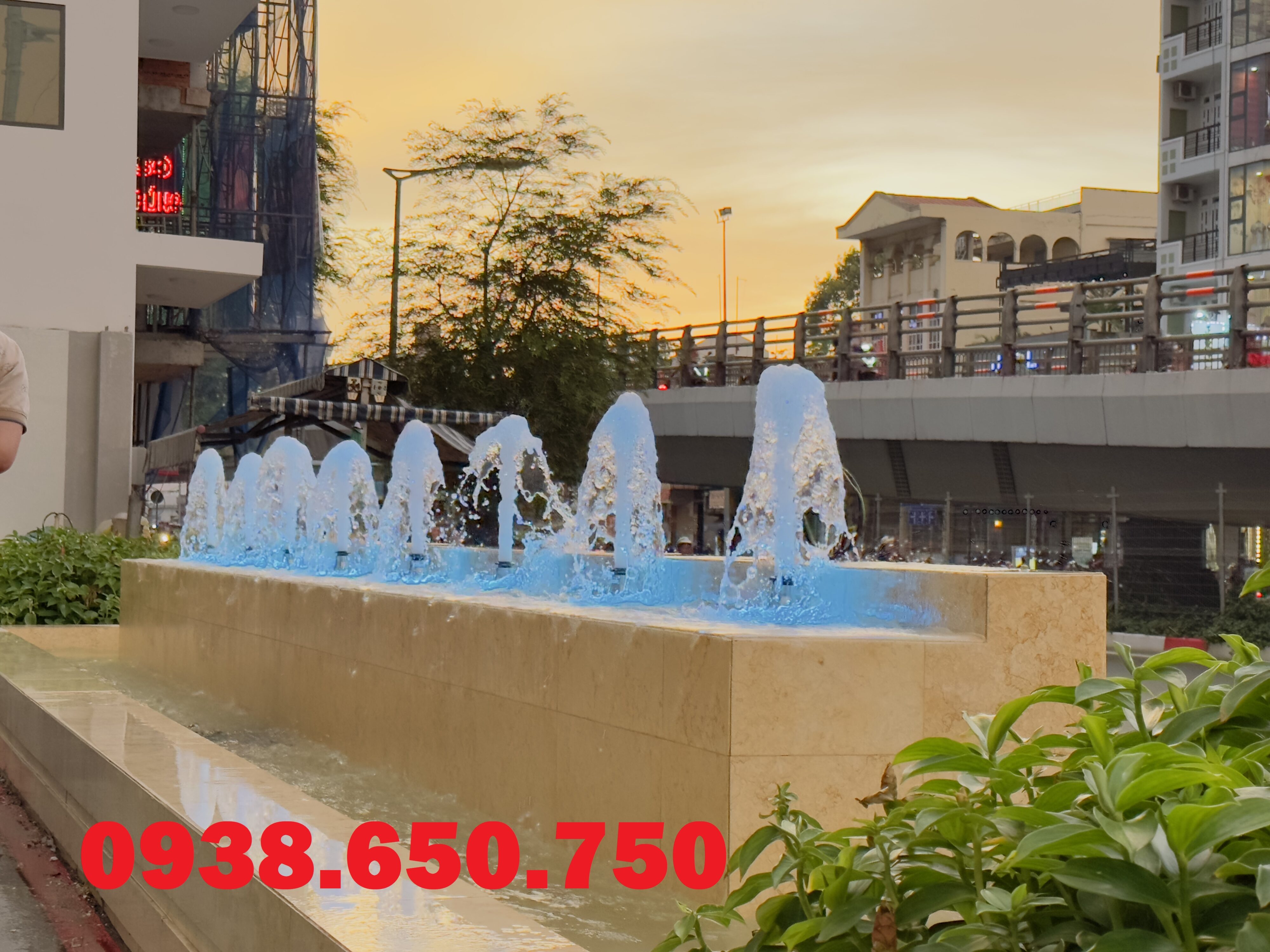 Đài Phun Nước Trước Dự Án Căn Hộ Dhomme